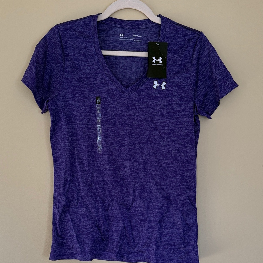 NWT Under Armour Women's Heathered Purple V-Neck Tee